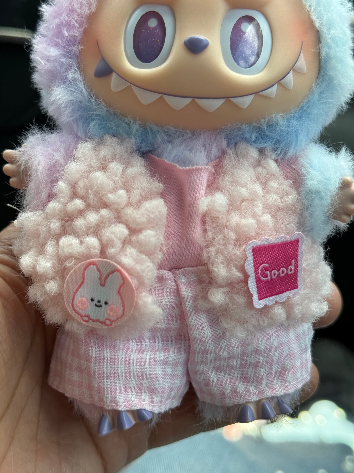 Pink or Green Fluffy Vest Kawaii Cute Doll Labubu Outfit Clothes 17cm
