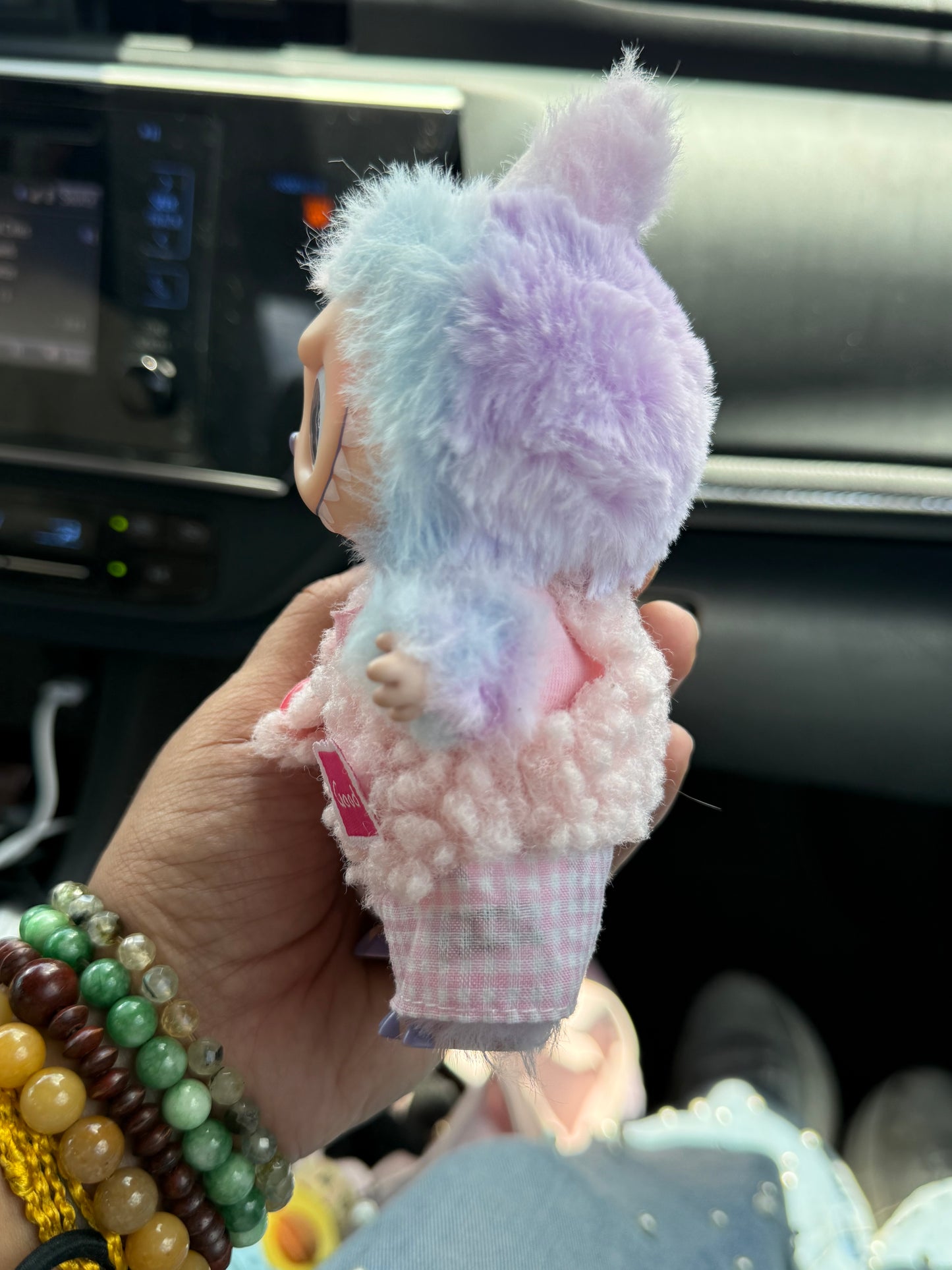Pink or Green Fluffy Vest Kawaii Cute Doll Labubu Outfit Clothes 17cm