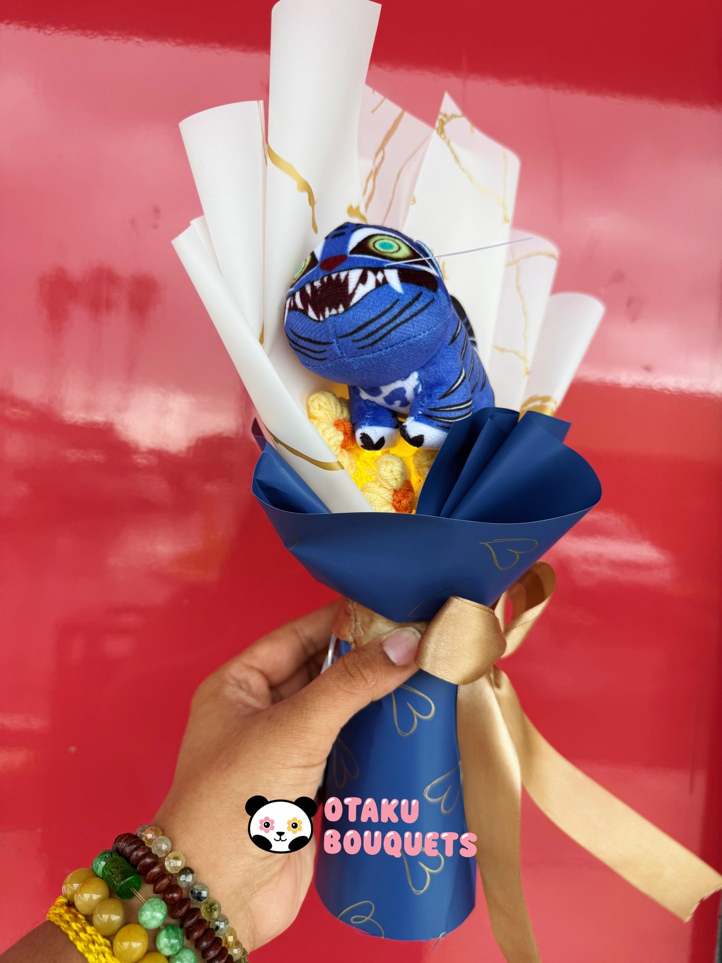Derpy Light Up Gold Hoonam K-pop Demon Hunter Plush Bouquet