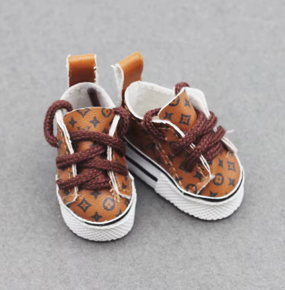 Louis Vuitton Designer Shoes Fashion Kawaii Cute Doll Labubu Outfit Clothes 17cm
