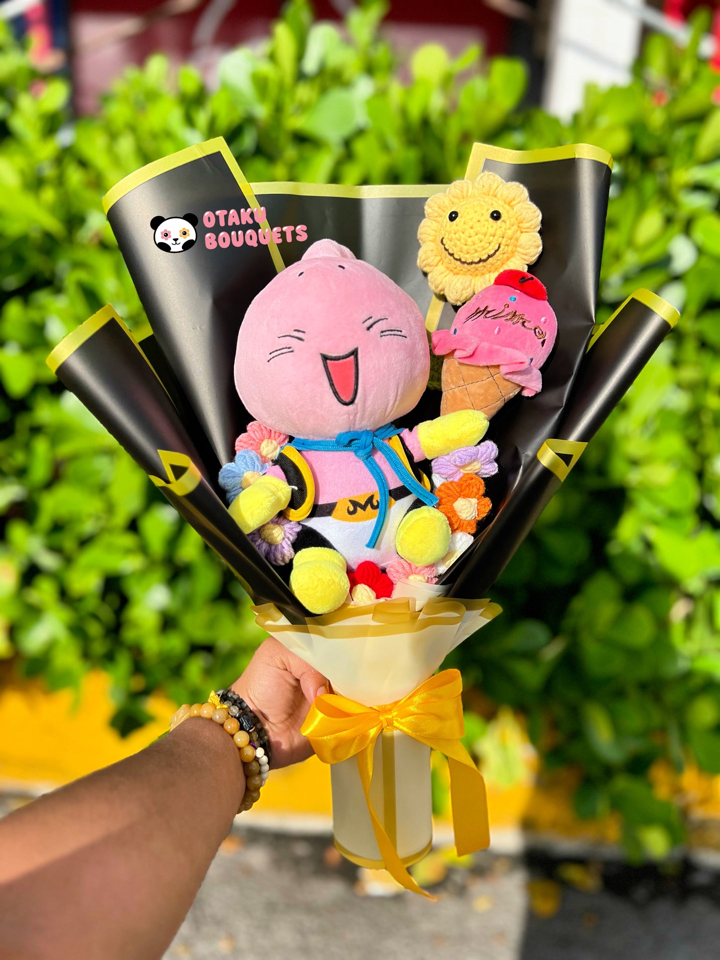 Cute Food Eating Pink Alien Anime Plushie Crochet Flower Bouquet