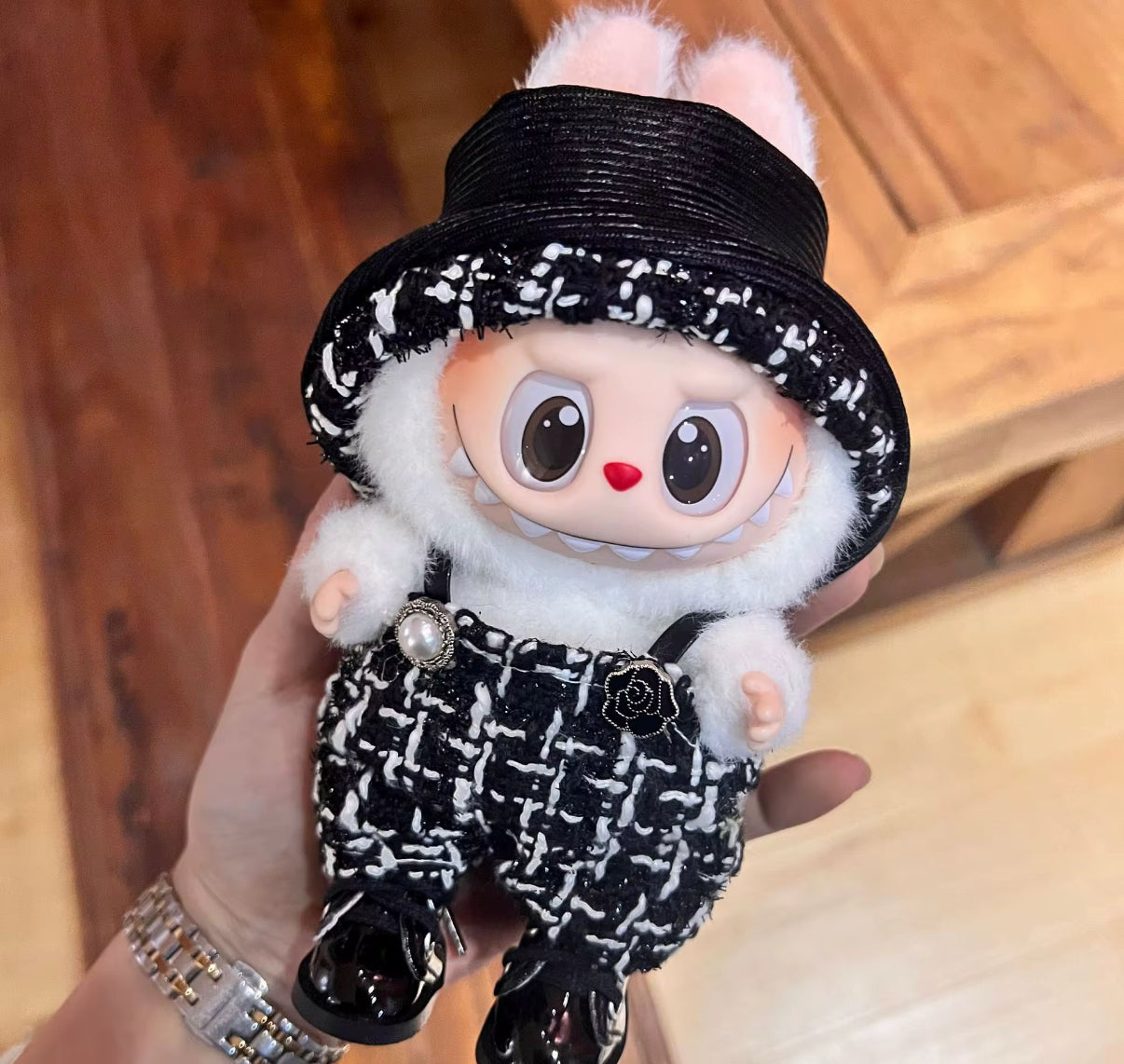 Fancy High Class Black and White Card Dress or overalls Fancy Fashion Kawaii Cute Doll Labubu Outfit Clothes 17cm