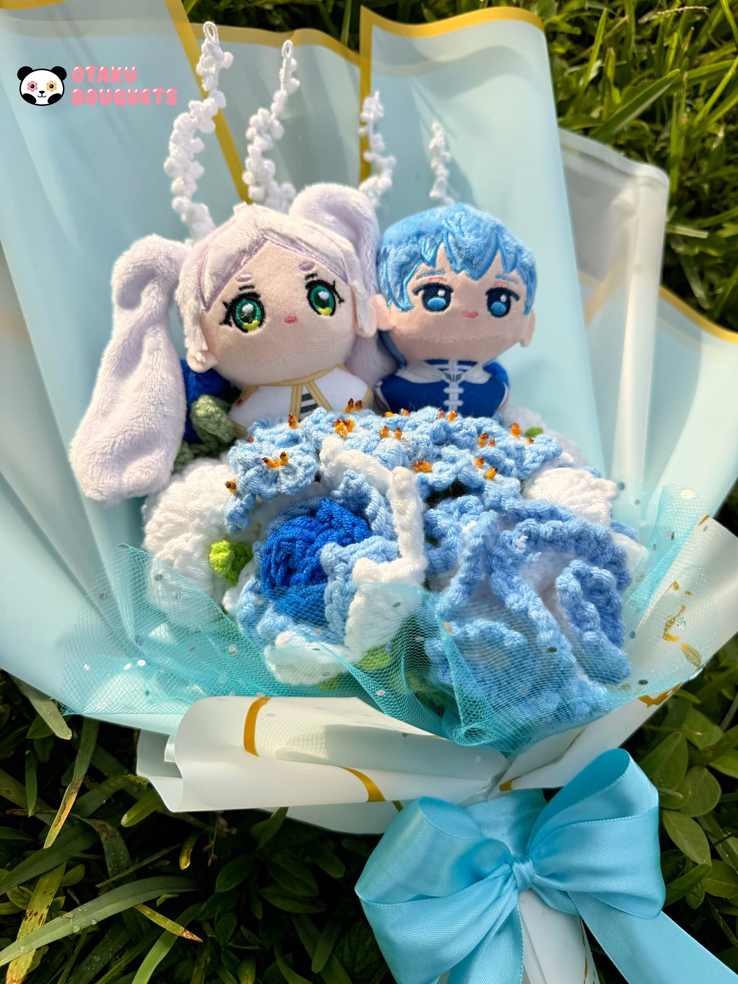 Free-ren and Hymmel Plushie Crochet Flower Bouquet