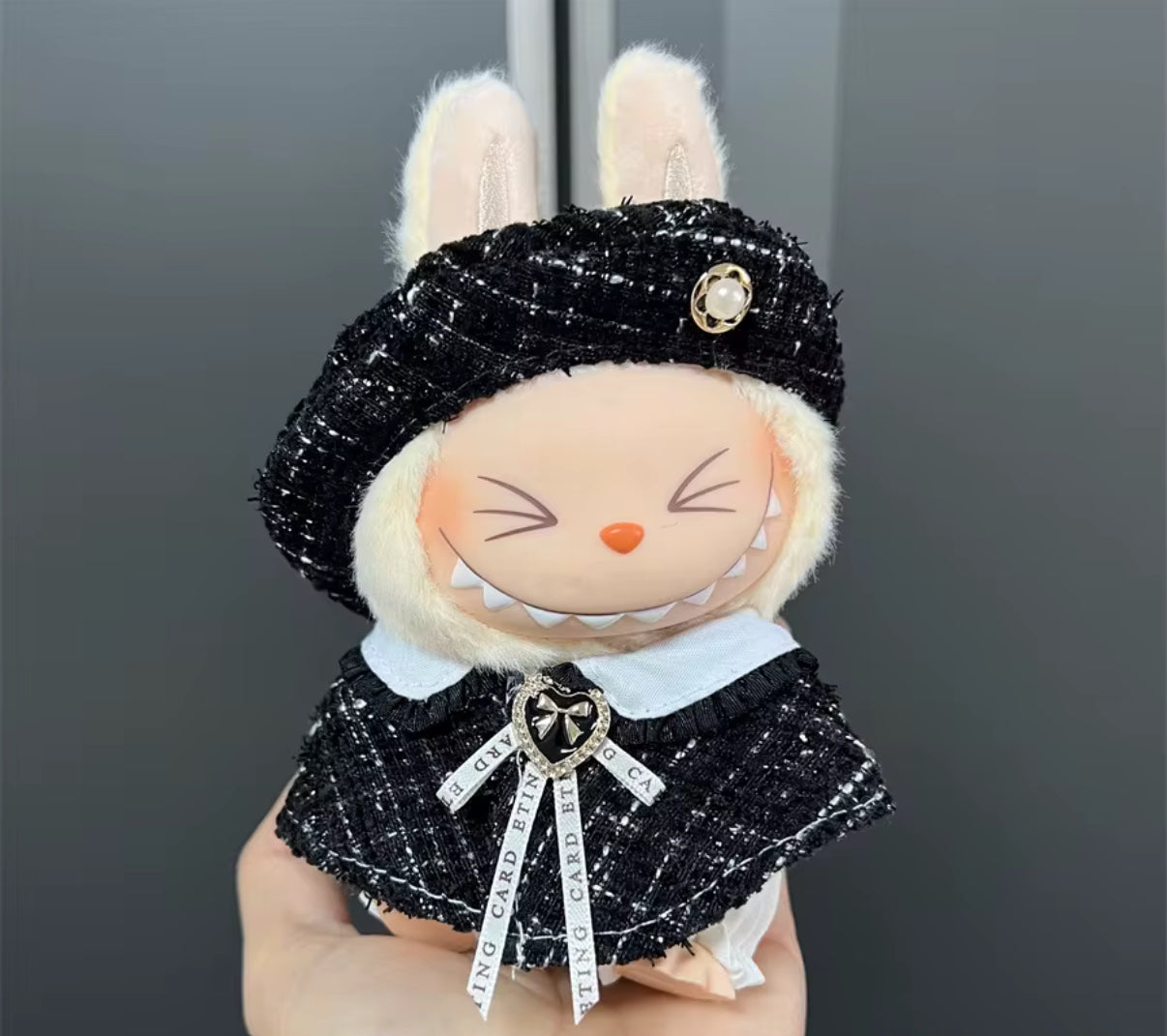 Hat High Class Crown Eting Card Dress Fancy Fashion Designer Kawaii Cute Doll Labubu Outfit Clothes 17cm