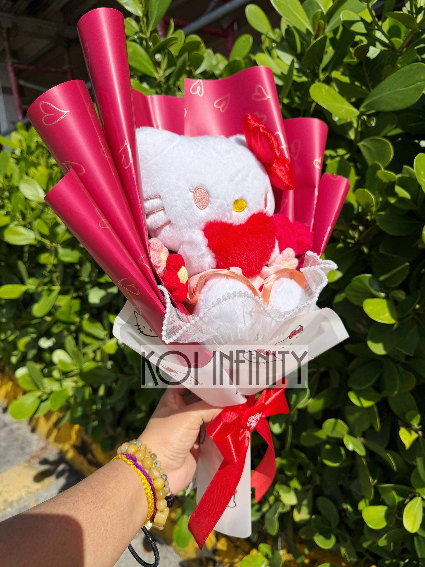 Red Valentine Hello Kitty Heart Plushie Bouquet