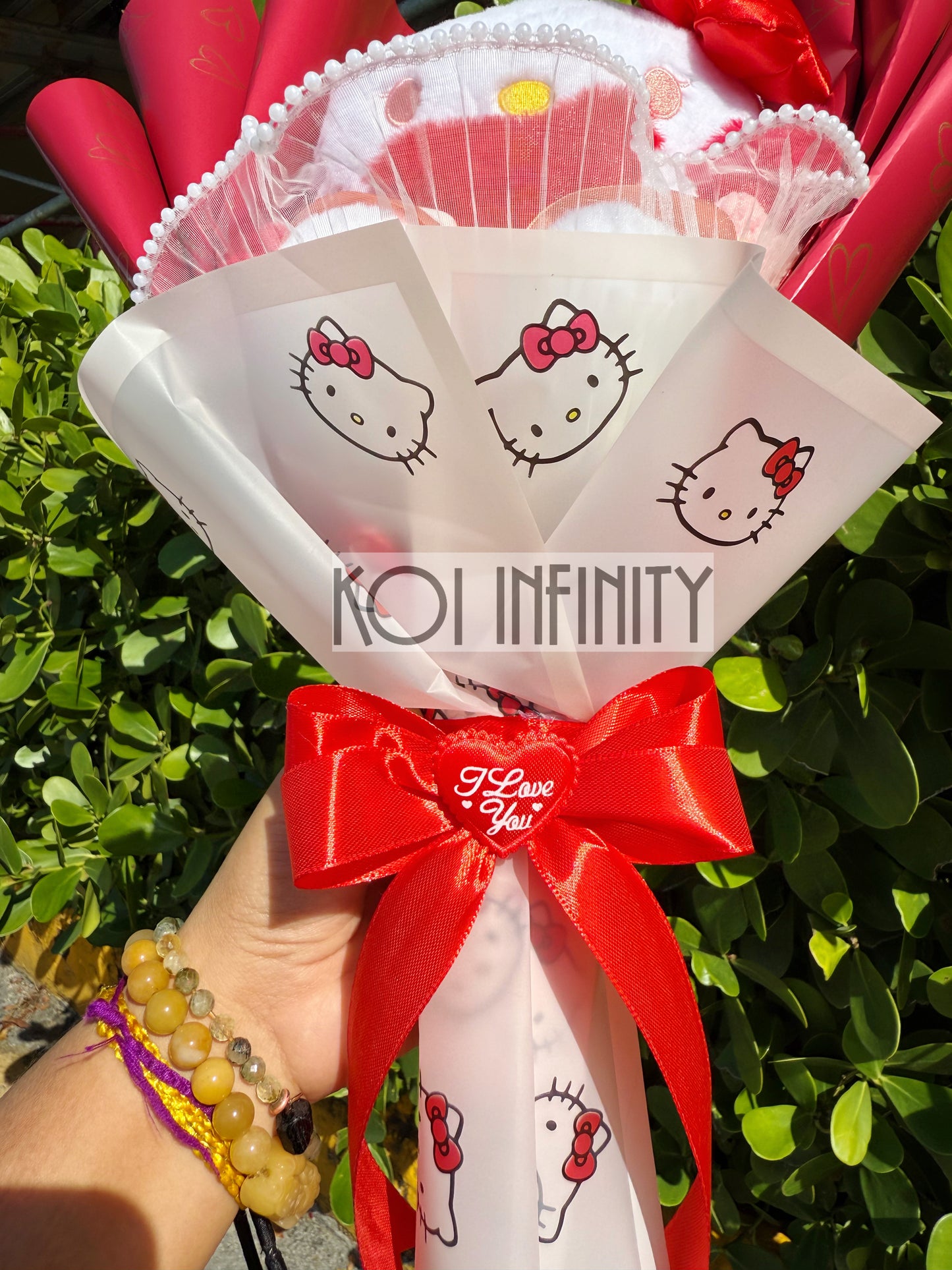 Red Valentine Hello Kitty Heart Plushie Bouquet
