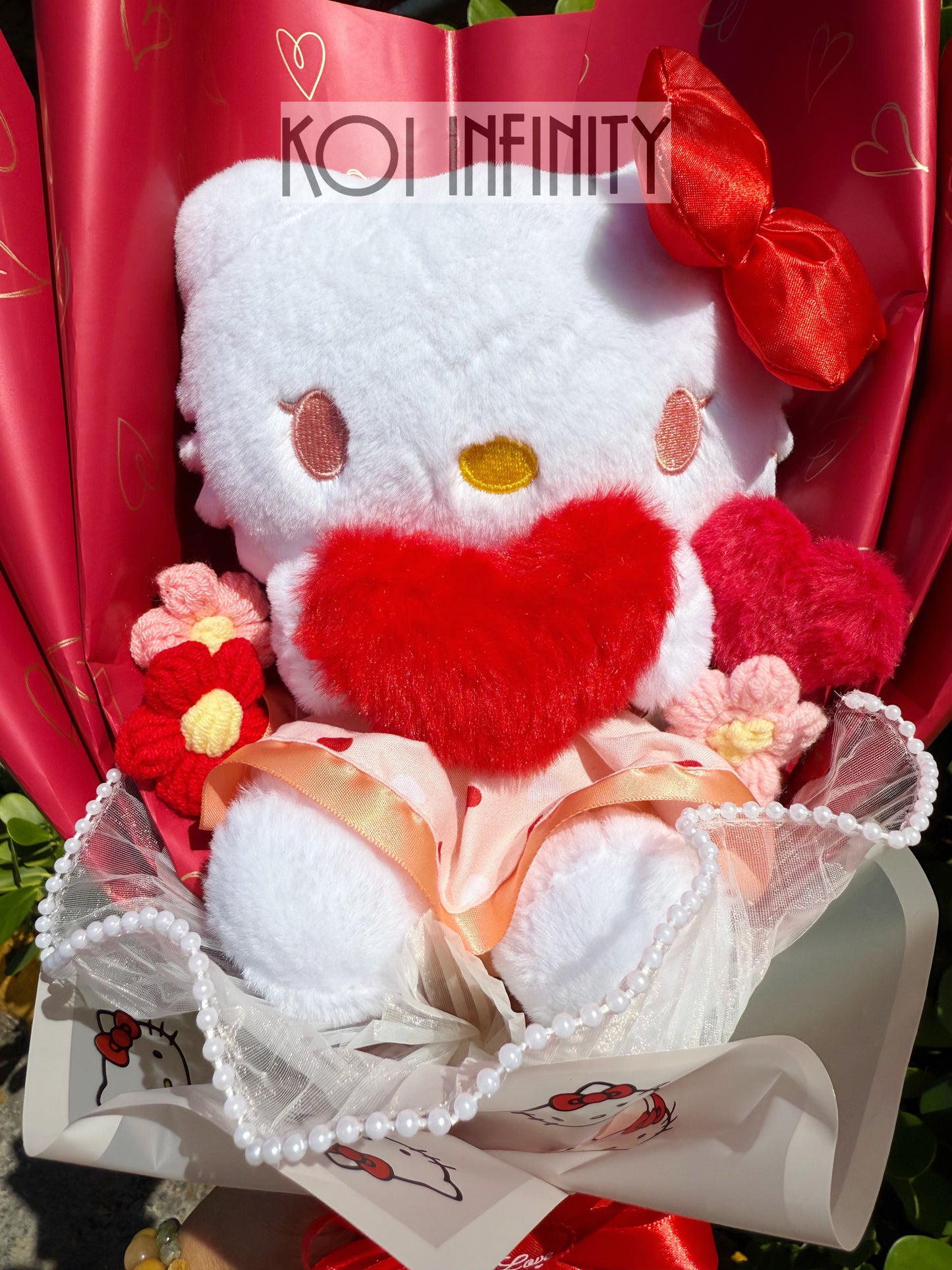 Red Valentine Hello Kitty Heart Plushie Bouquet