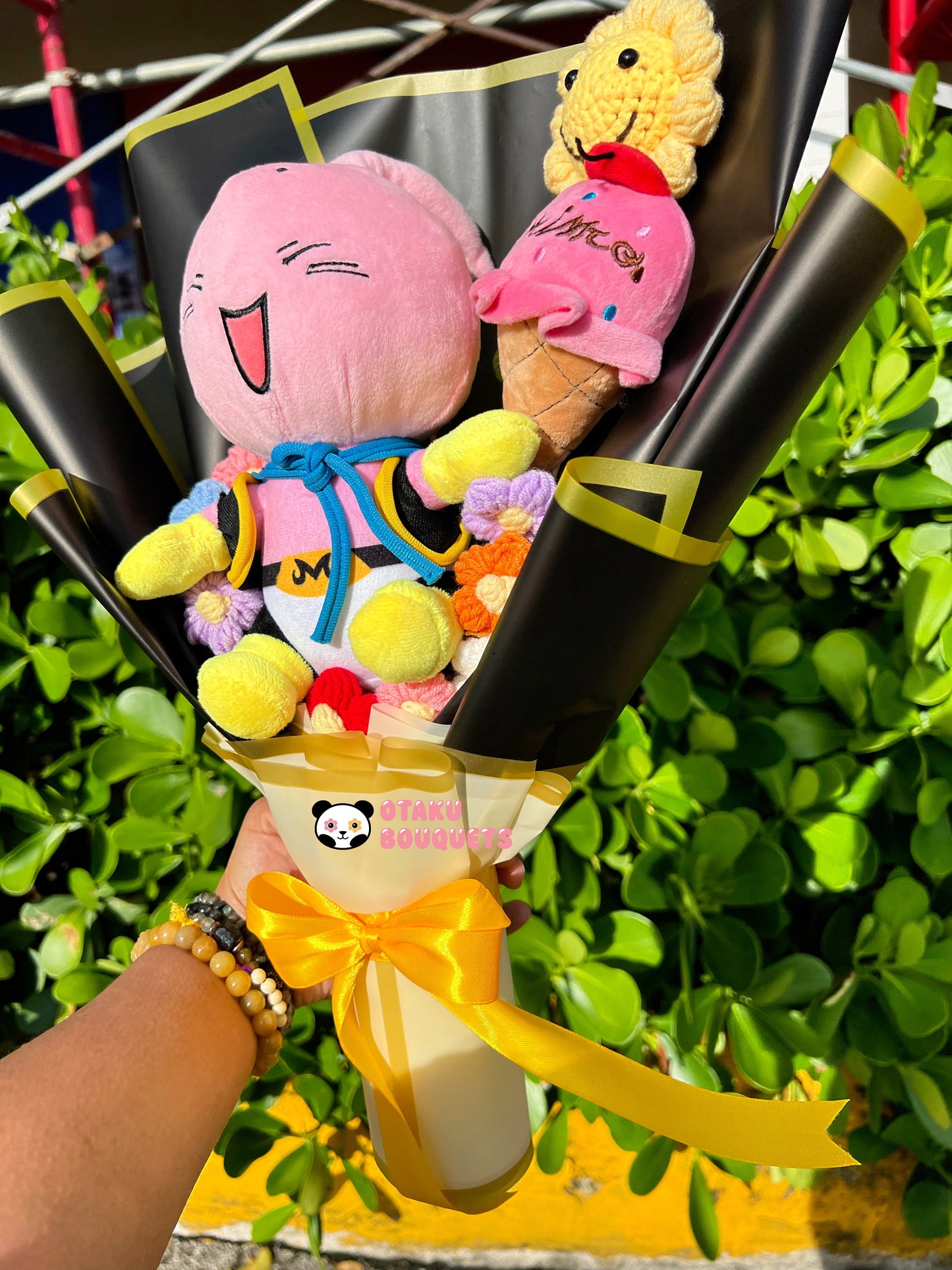 Cute Food Eating Pink Alien Anime Plushie Crochet Flower Bouquet