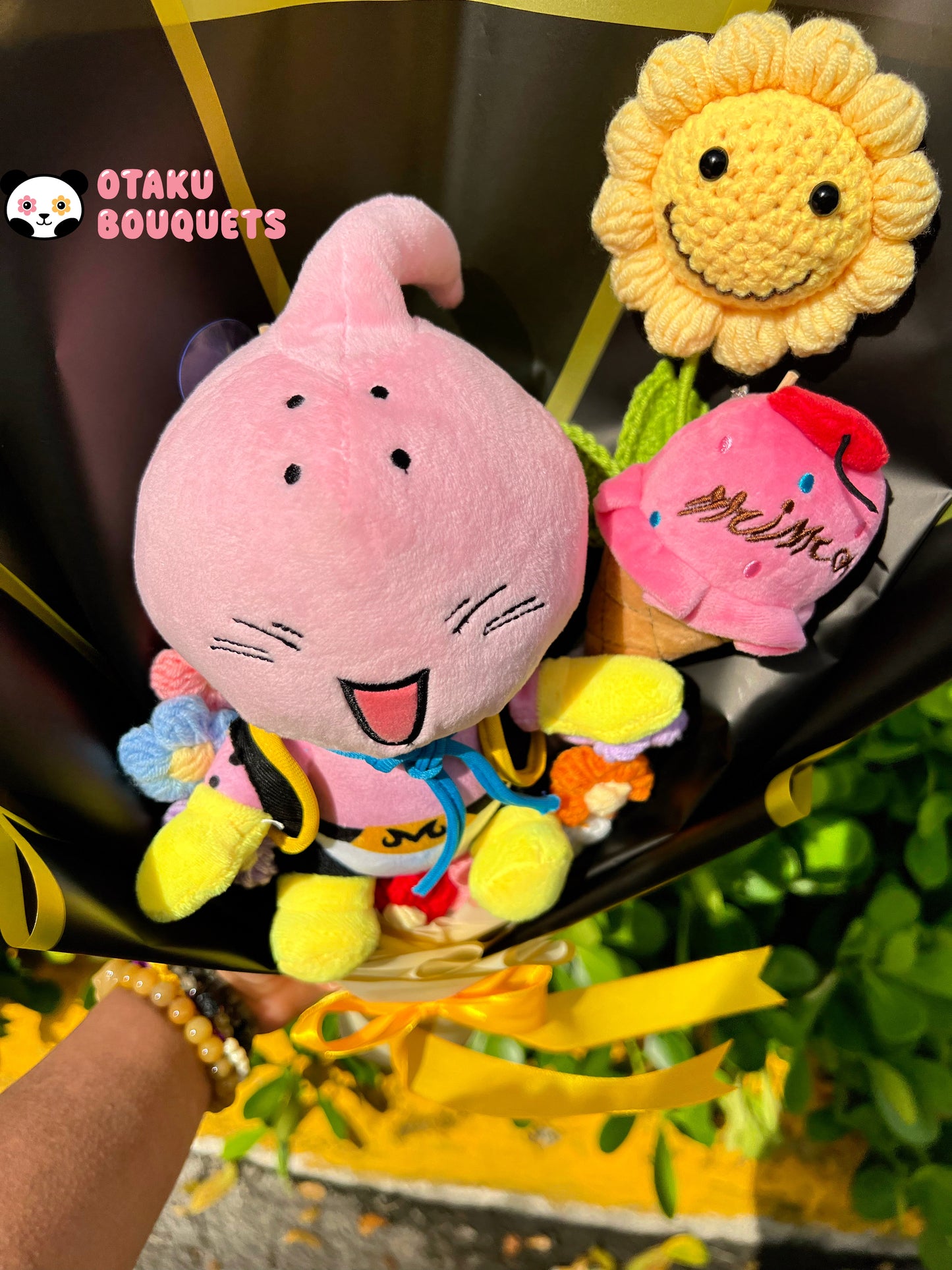 Cute Food Eating Pink Alien Anime Plushie Crochet Flower Bouquet