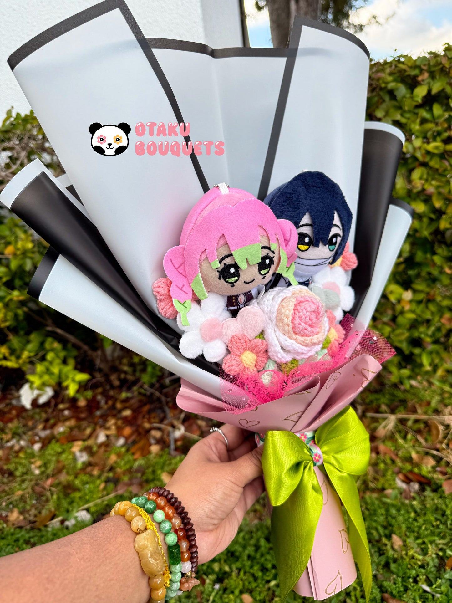 “Love and Snake Bender” Demon “Hunter” Plush Anime Crochet Flowers Bouquet