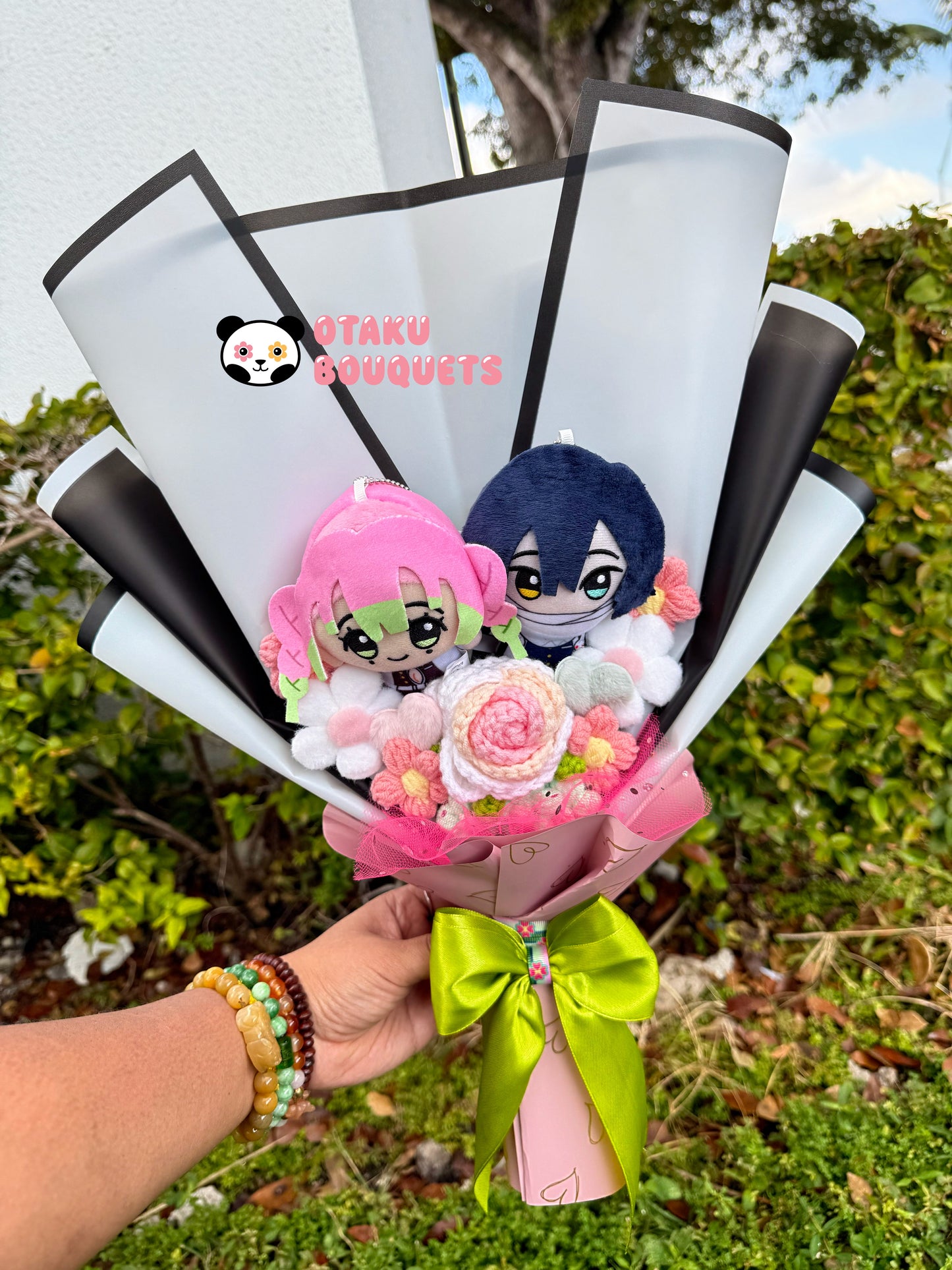 “Love and Snake Bender” Demon “Hunter” Plush Anime Crochet Flowers Bouquet