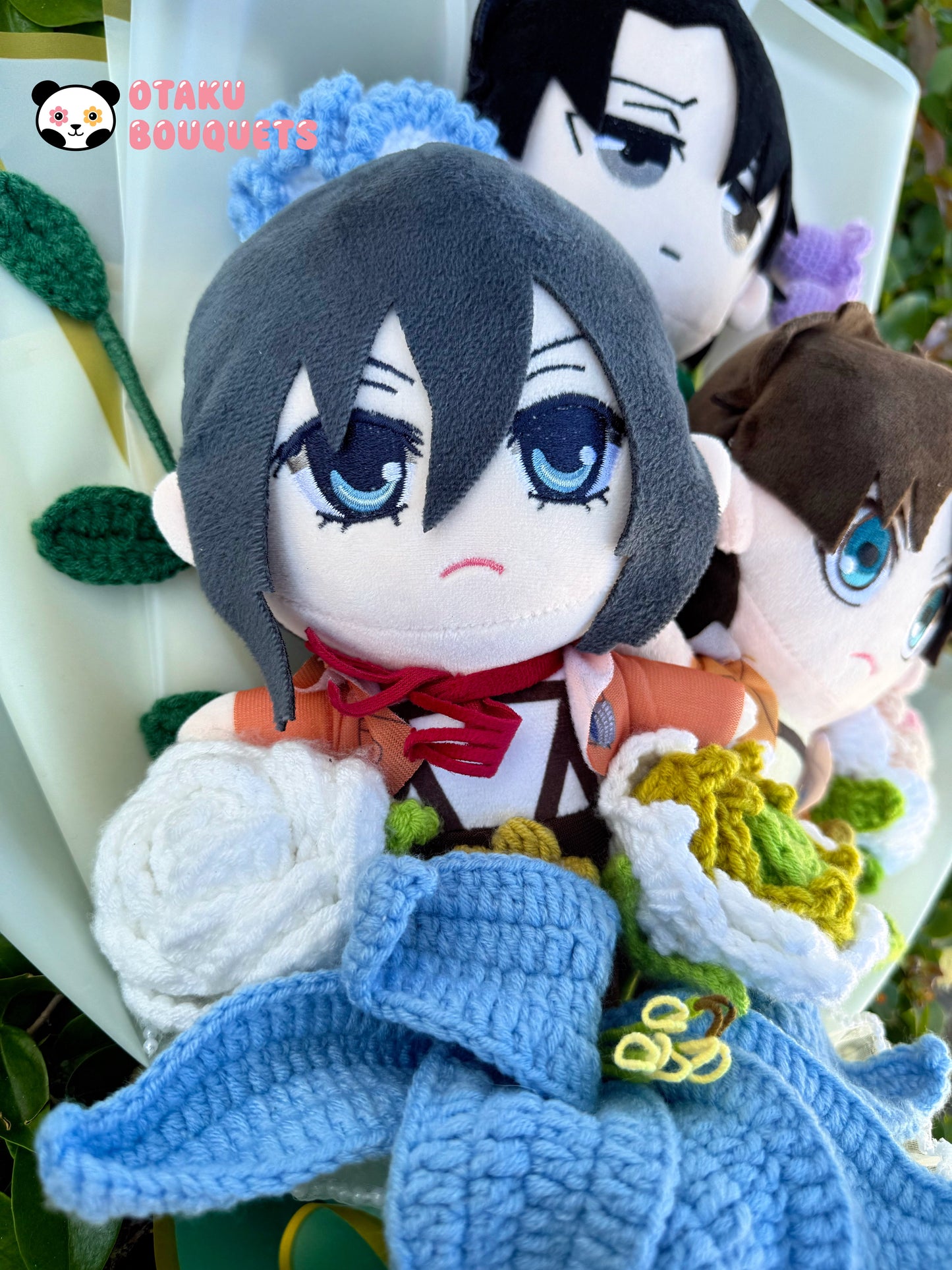 Villain or Foe, Short King and Oriental Cousin Attack on “Giant” Bouquet